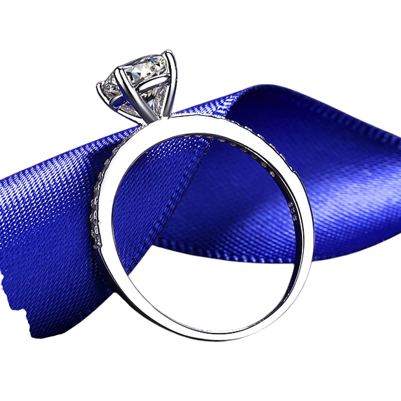 Hayesaura | Plum Blossom Micro-Pave Moissanite Wedding Ring