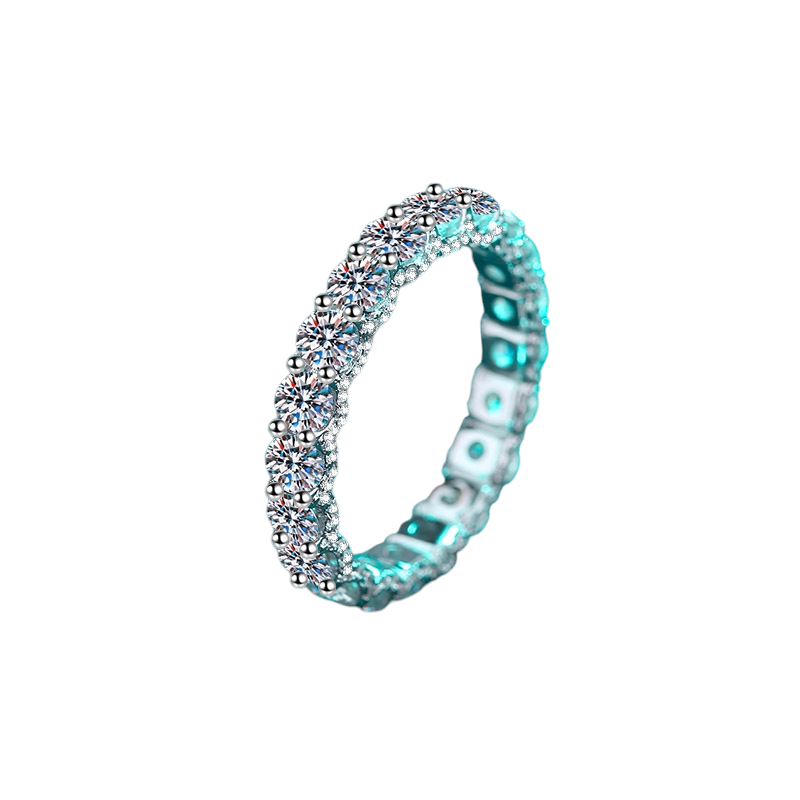 Hayesaura | Pave Cluster Cuban Link Moissanite Statement Ring