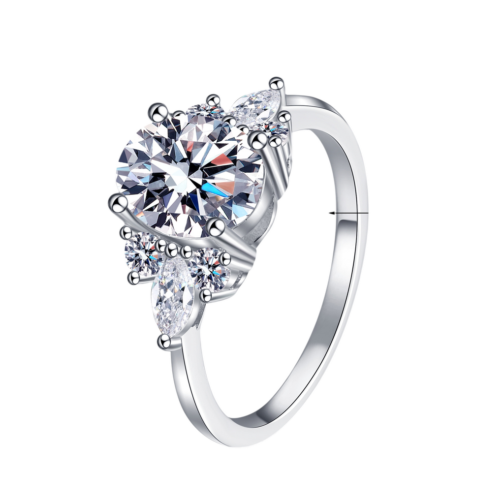 Hayesaura | Luxurious Oval Halo Moissanite Quiet Luxury Cocktail Ring
