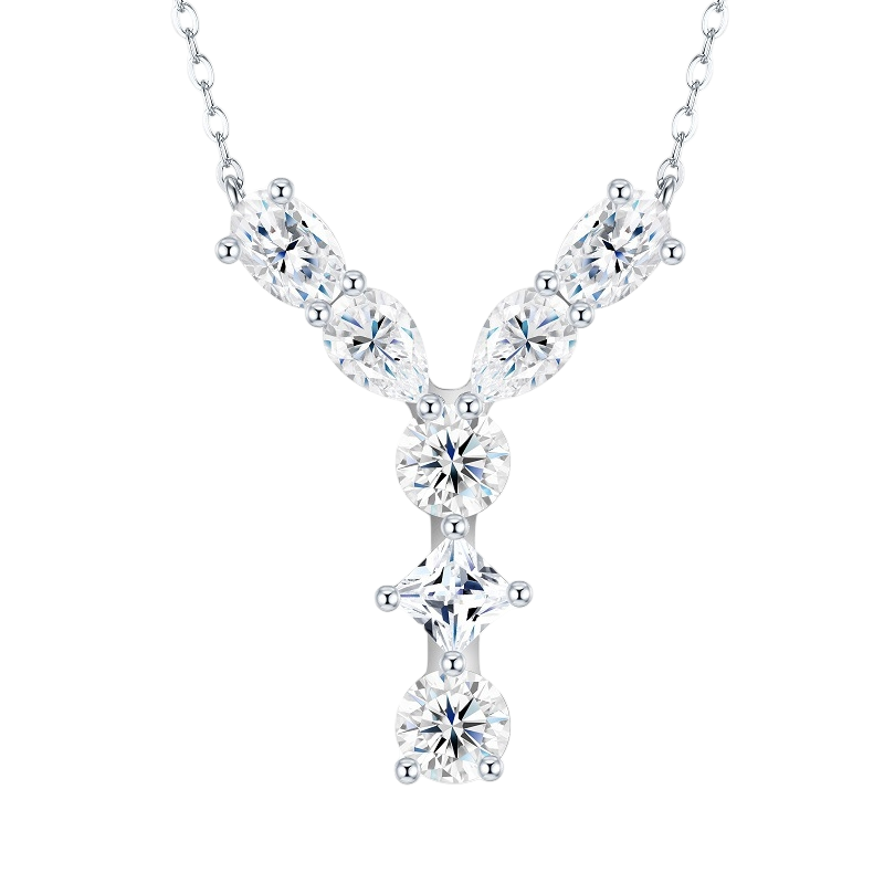 Hayesaura | Street Hip-Hop 18K Plated D-Color Moissanite 26 Initial Letters Necklace | Unisex Avant-Garde Clavicle Chain Statement