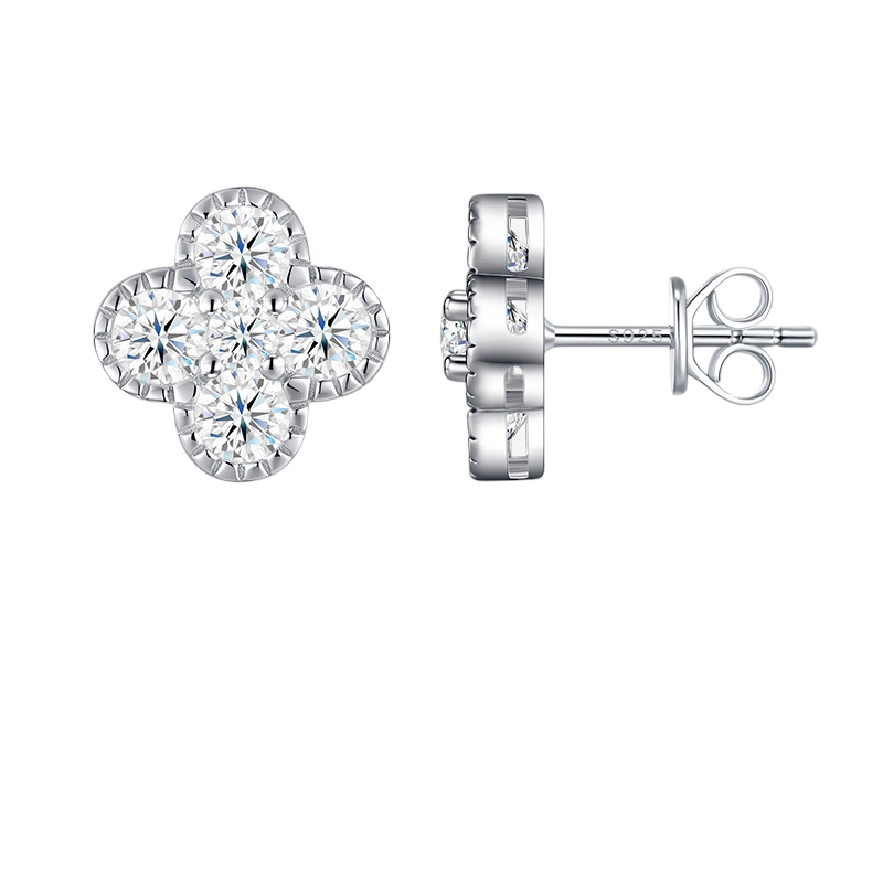 Hayesaura | Niche Elegant Open-Frame Clover Moissanite Studs | Clean Fit Daily Anniversary Gift