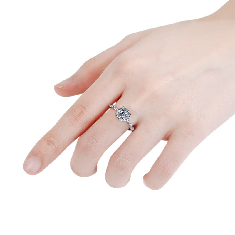 Hayesaura | Minimalist Delicate High-Cold Moissanite Stacking Band
