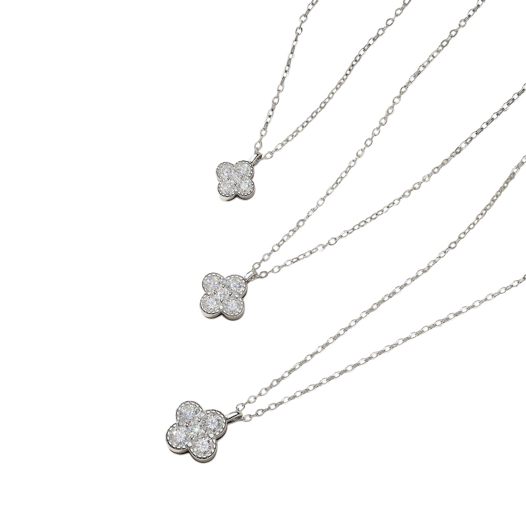 Hayesaura | Coquette Romance 18K Plated Four-Leaf Clover Moissanite | Elegant Daily Commute Choker