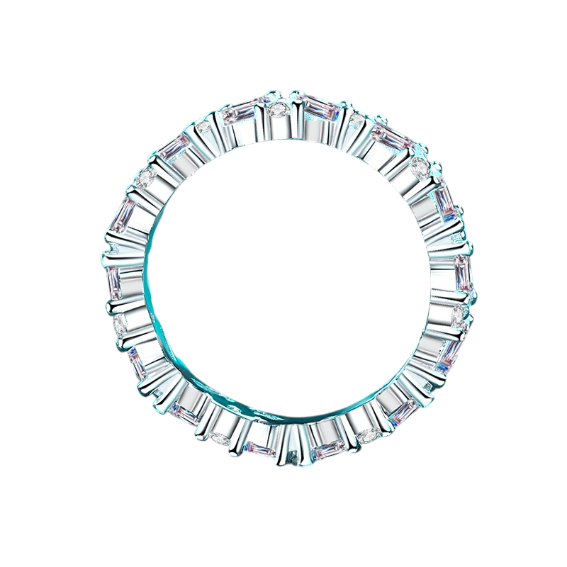Hayesaura | Beveled Radiant Cut High-Cold Moissanite Eternity Band