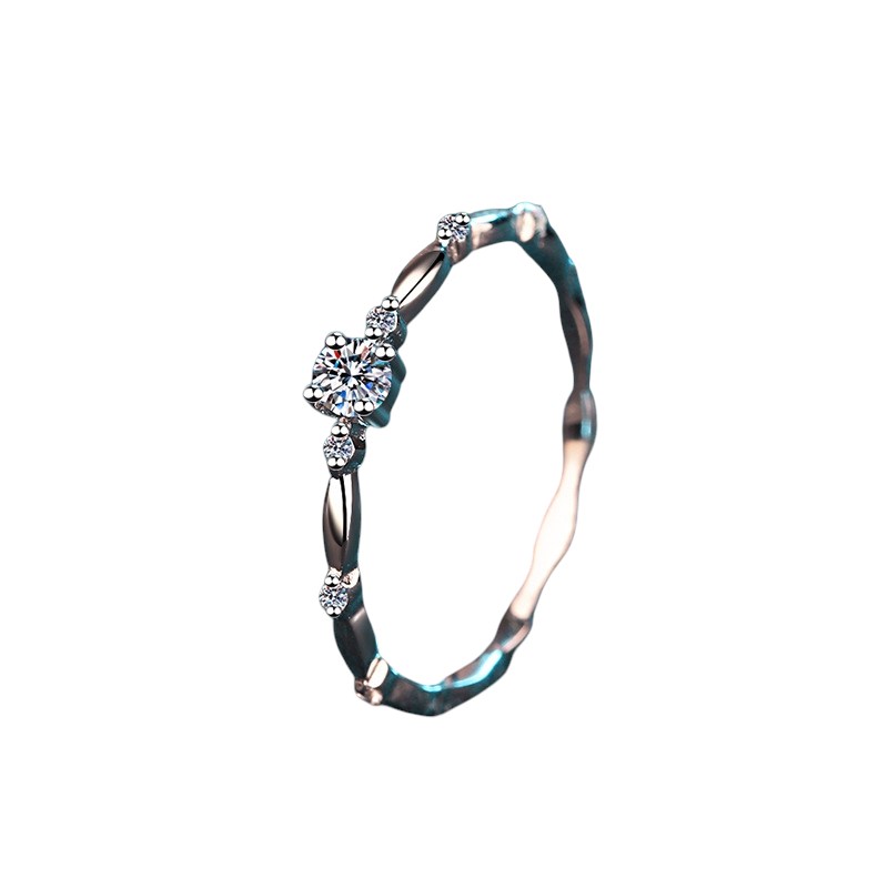 Hayesaura | Millennial Reincarnation Four-Prong Moissanite Band