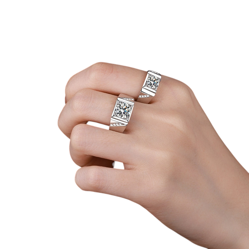 Hayesaura | Men's Heavy Bold Statement Genuine Leather-Smooth Moissanite Band