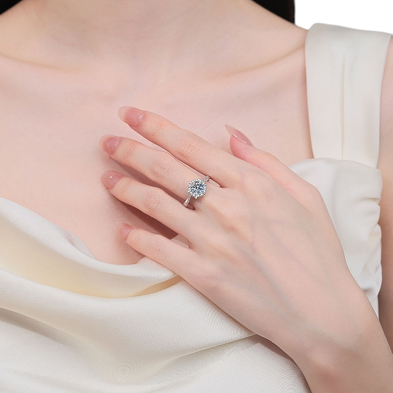 Hayesaura | Vintage Glamour Elegant Sunflower Halo Moissanite Ring | Coquette Evening Statement