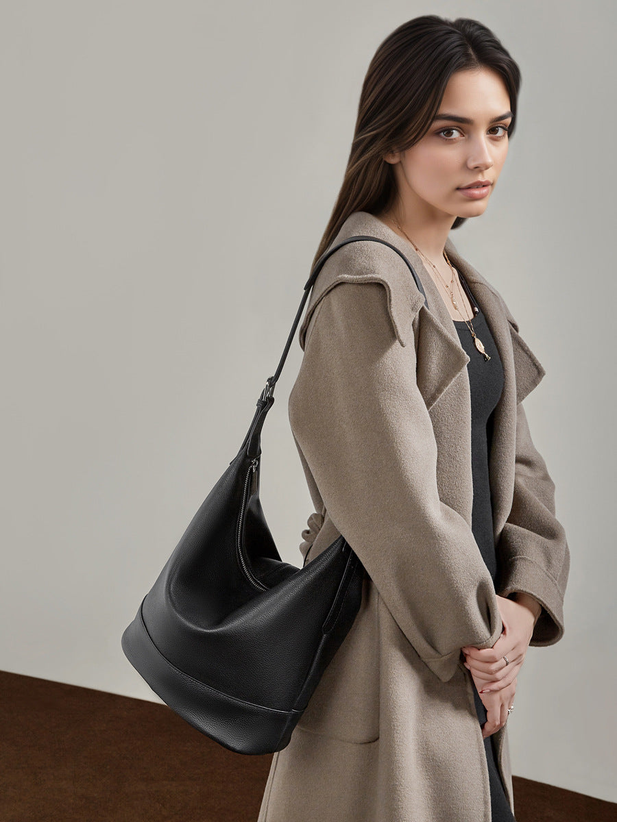 Hayesaura | Niche Top-Layer Cowhide Large Commuter Bucket Bag