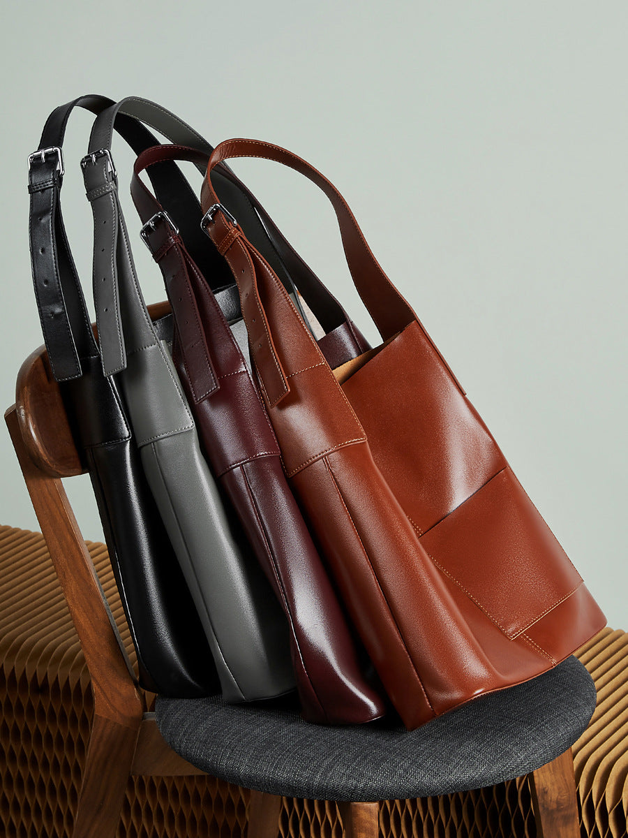 Hayesaura | Vegetable-Tanned Cowhide Large Capacity Bucket Tote