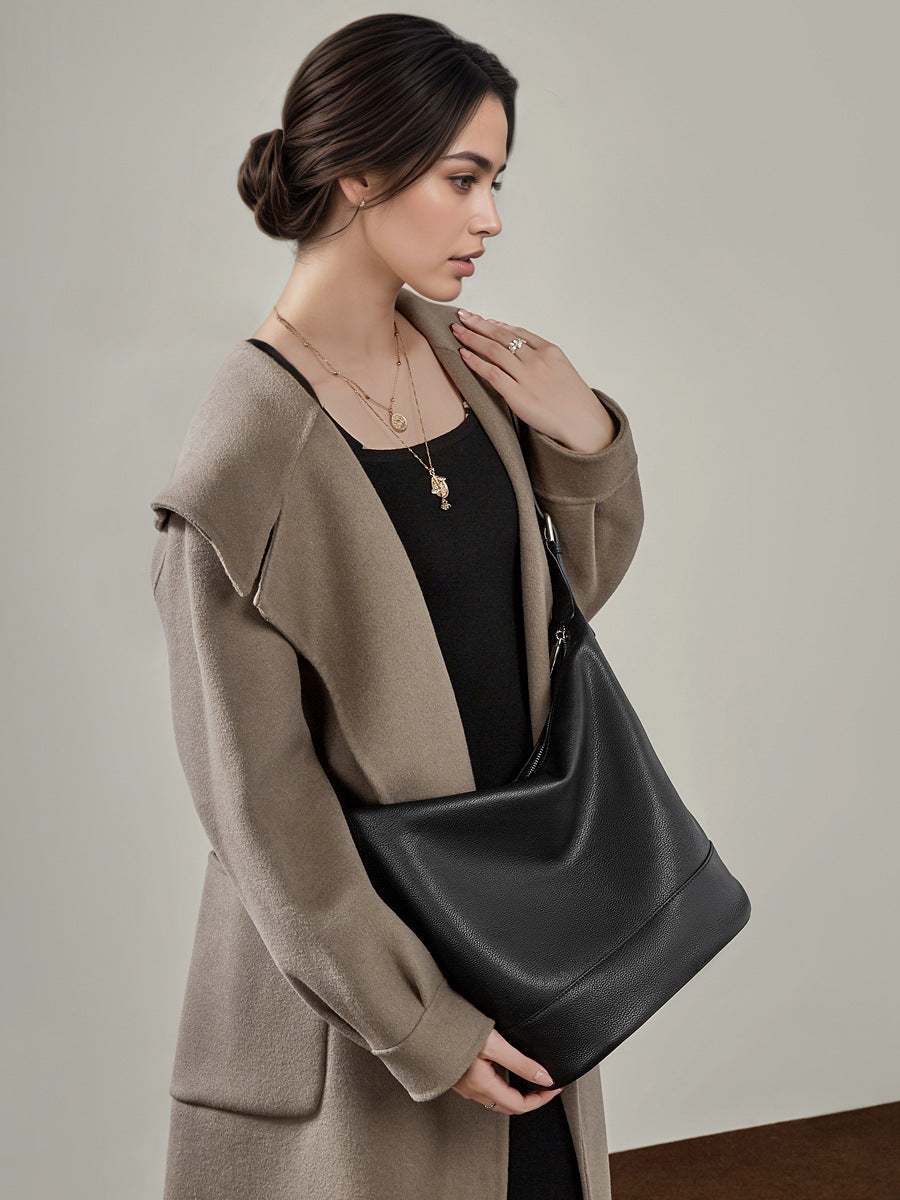 Hayesaura | Niche Top-Layer Cowhide Large Commuter Bucket Bag