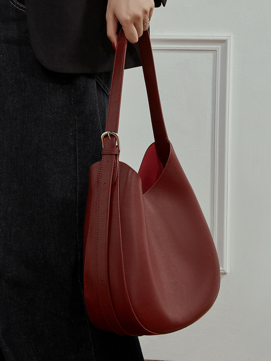 Hayesaura | 2026 Niche Crescent Genuine Leather Underarm Crossbody