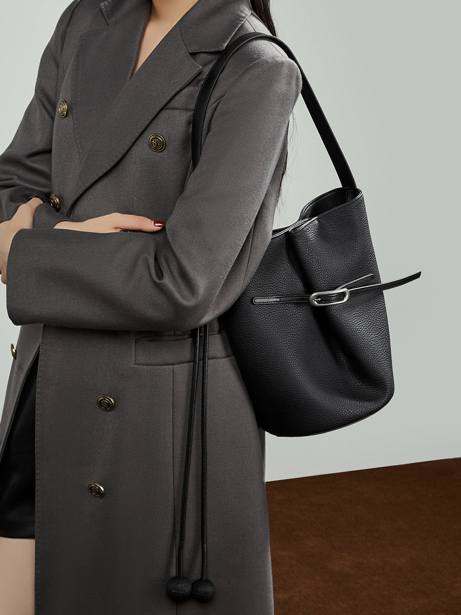 Hayesaura | Niche Top-Layer Cowhide Large Capacity Bucket Crossbody
