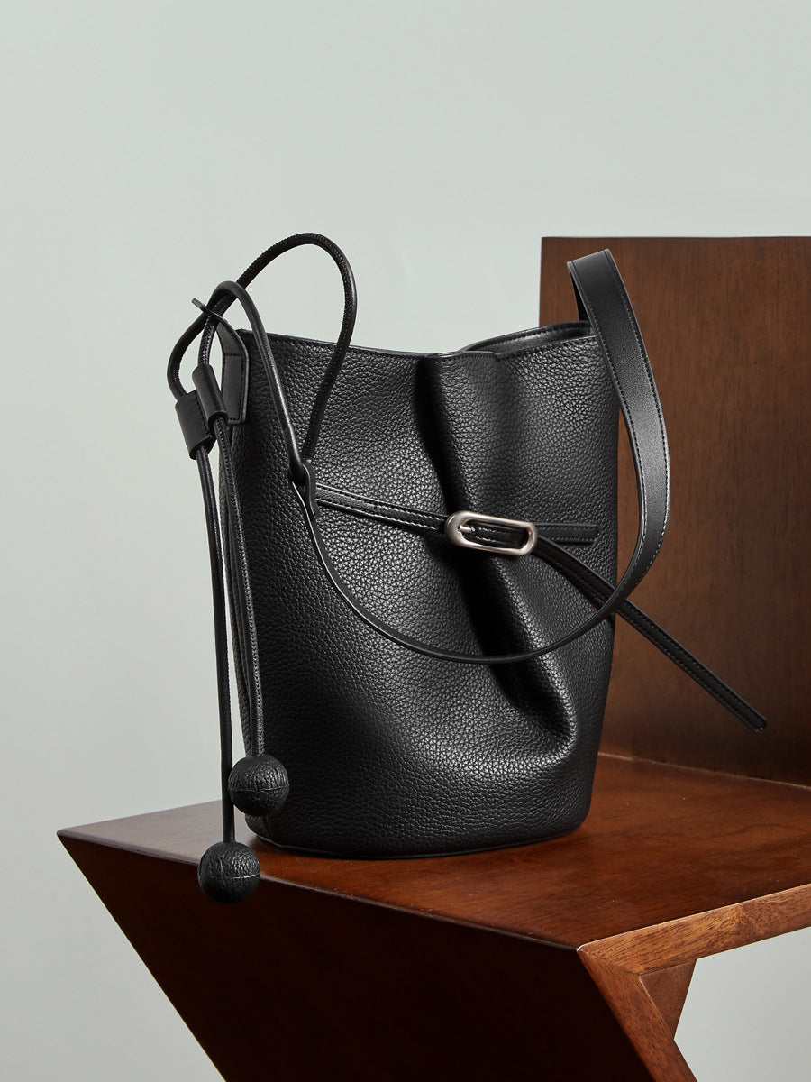 Hayesaura | Niche Top-Layer Cowhide Large Capacity Bucket Crossbody