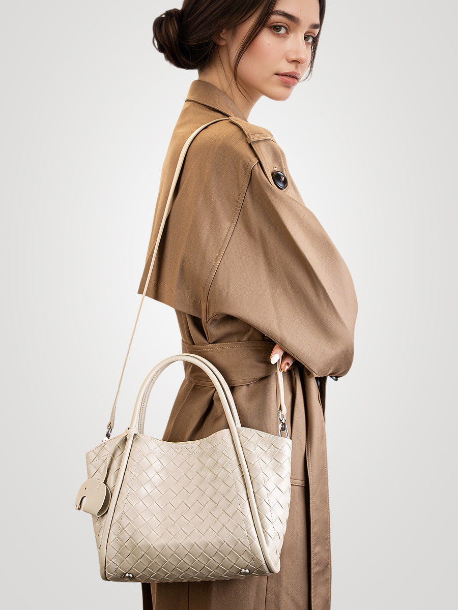 Hayesaura | 2026 Summer Woven Pattern Genuine Leather 2-in-1 Tote
