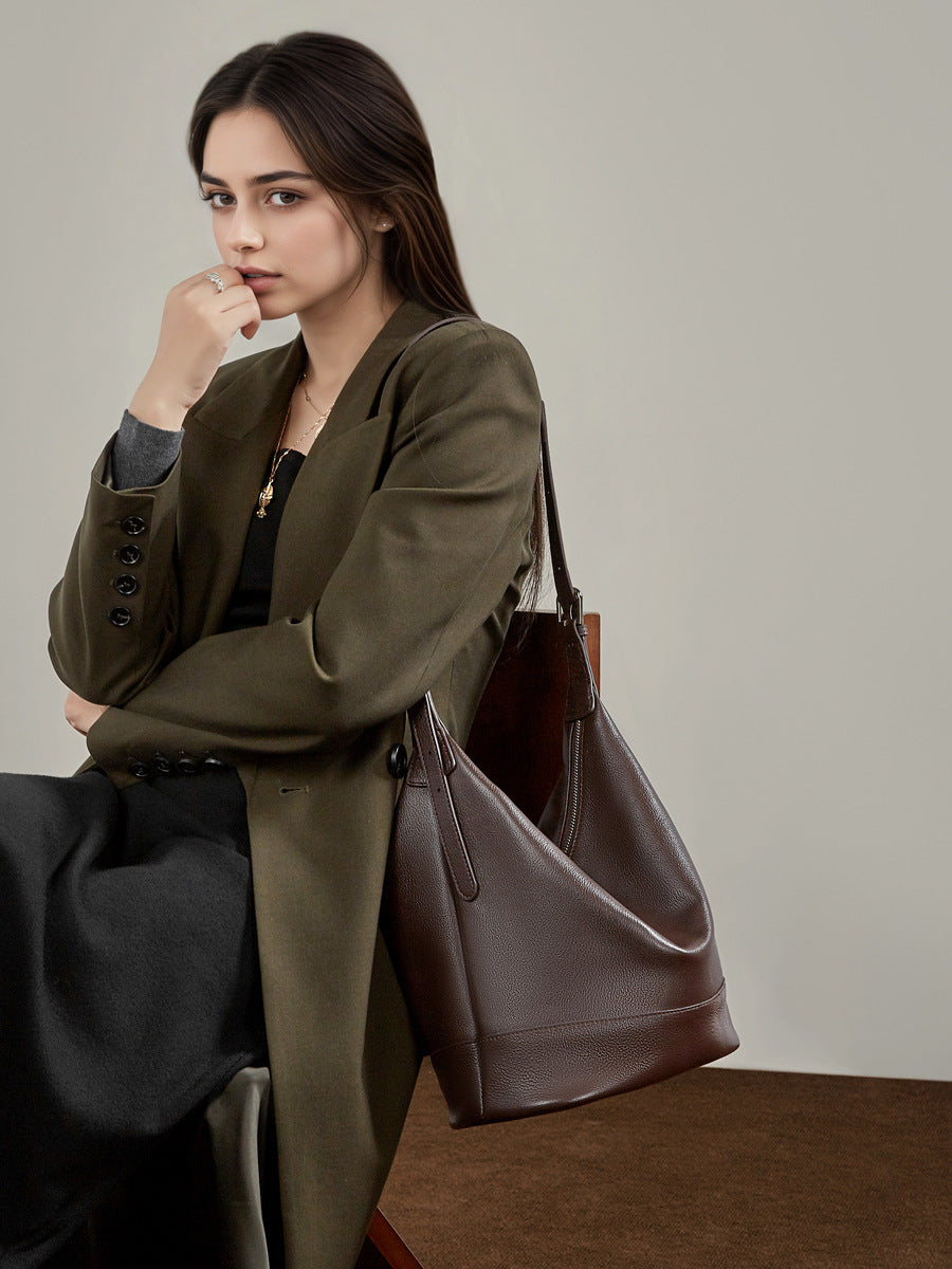 Hayesaura | Niche Top-Layer Cowhide Large Commuter Bucket Bag