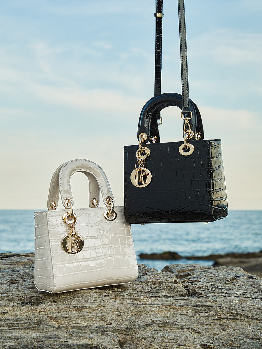 Hayesaura | 2026 Royal Winter Quilted Genuine Leather Lady Bag