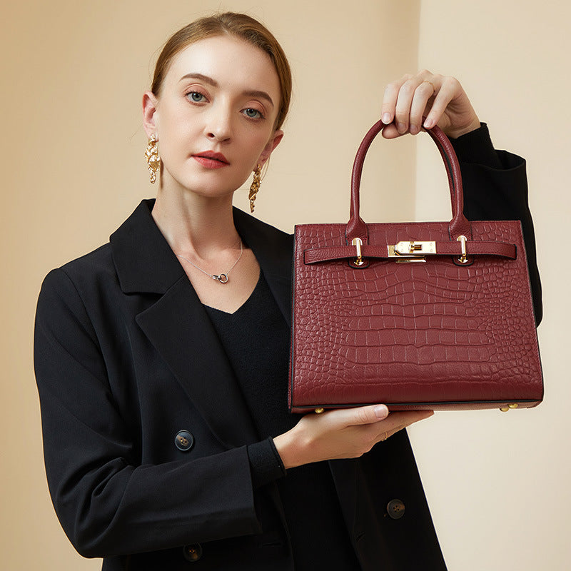 Hayesaura | 2026 Eternal Grace Large Capacity Maternal Heritage Tote