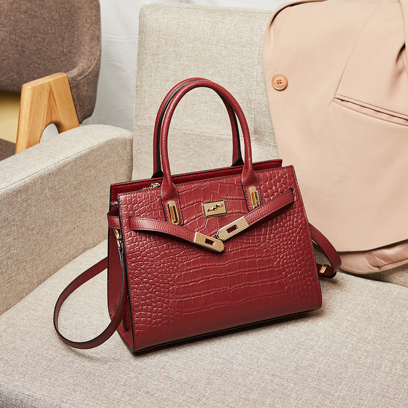 Hayesaura | 2026 Eternal Grace Large Capacity Maternal Heritage Tote