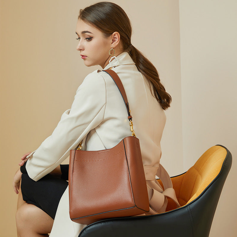 Hayesaura | Top-Layer Cowhide Retro Large Bucket Tote Crossbody