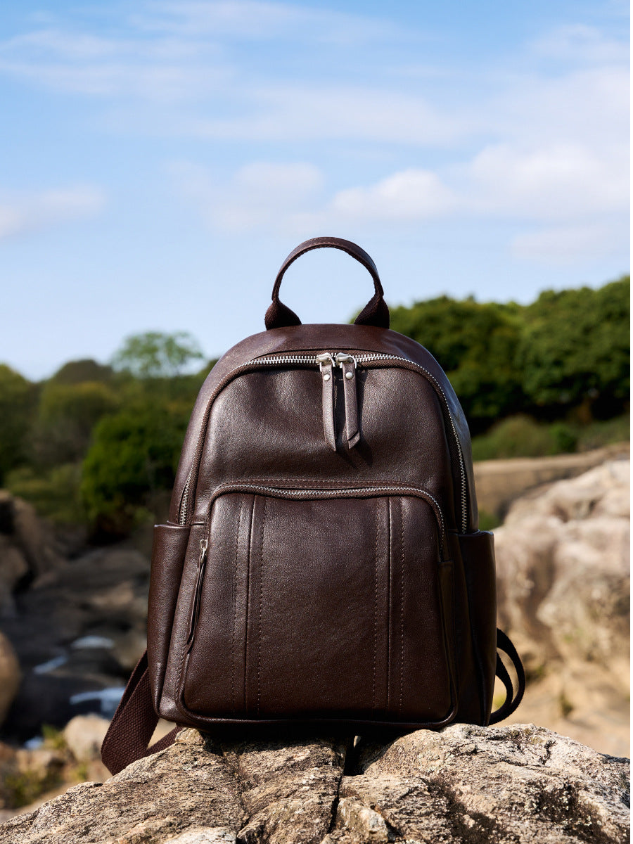 Hayesaura | Vegetable-Tanned Soft Cowhide Multi-Use Large Backpack