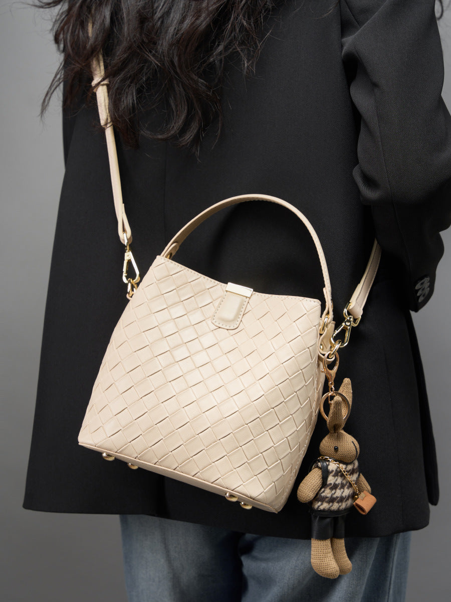 Hayesaura | Woven Large Capacity Genuine Leather Bucket Bag