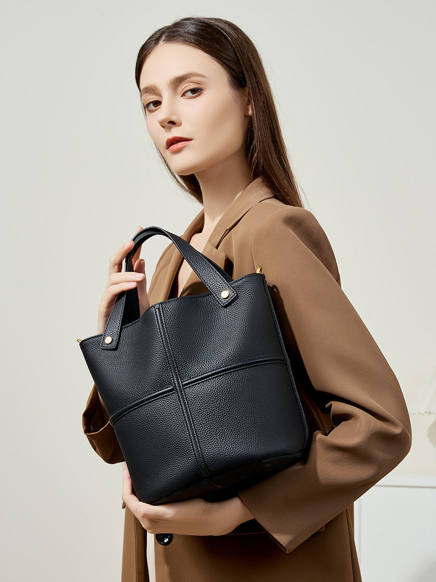 Hayesaura | Elegant Large Capacity Commuter Cowhide Bucket Bag