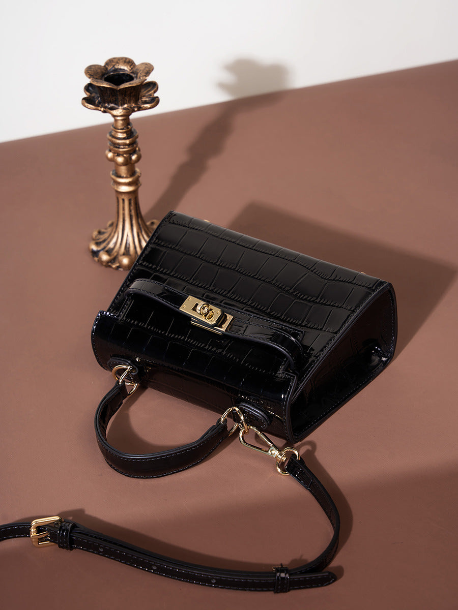 Hayesaura | 2026 Crocodile Pattern Cowhide Kelly Mini Bag
