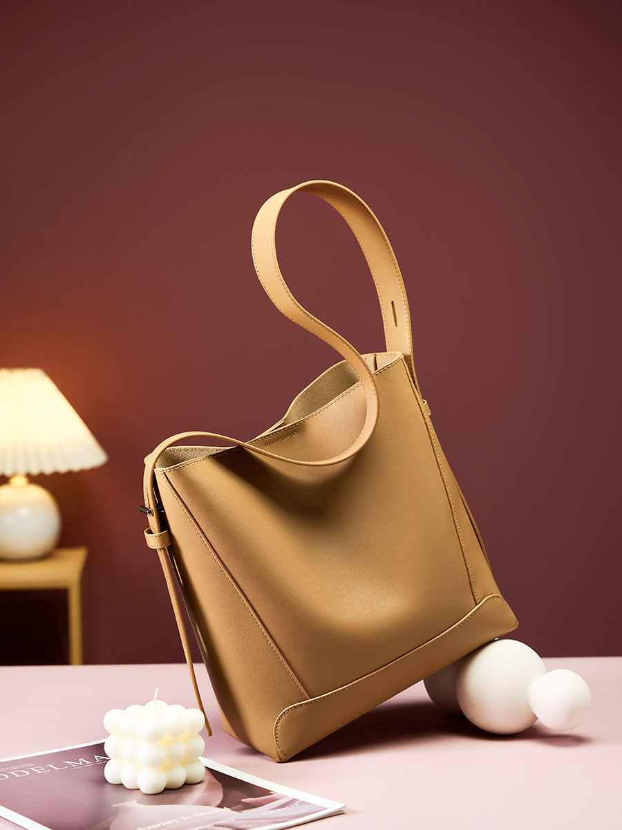 Hayesaura | 2026 Large Capacity Genuine Leather Commuter Bucket Bag