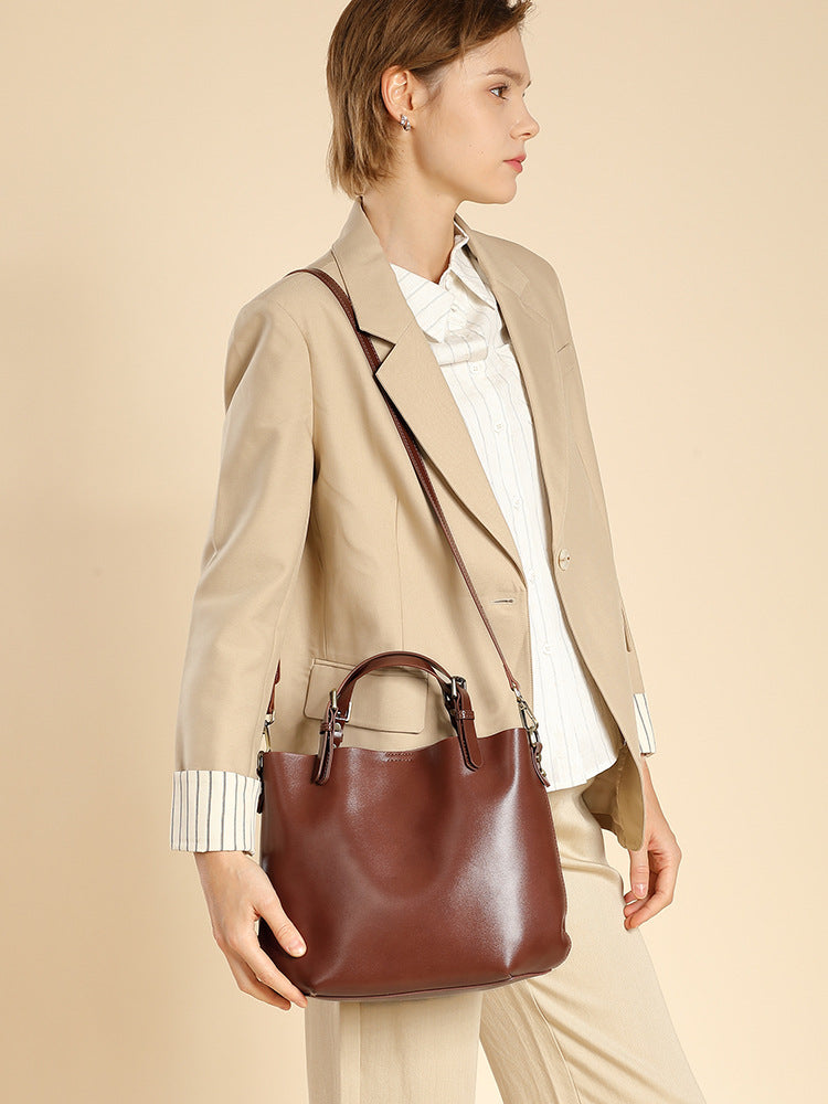 Hayesaura | Top-Layer Cowhide Large Commuter Bucket Tote