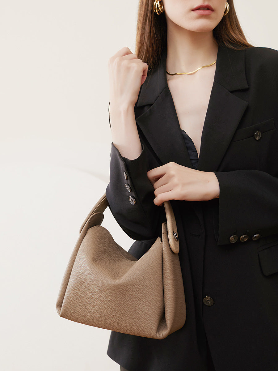 Hayesaura | 2026 Top-Layer Cowhide Soft Cigarette Box Crossbody