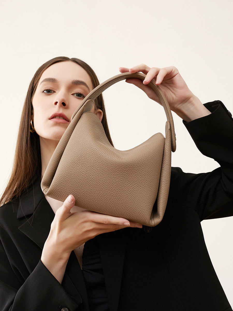 Hayesaura | 2026 Top-Layer Cowhide Soft Cigarette Box Crossbody