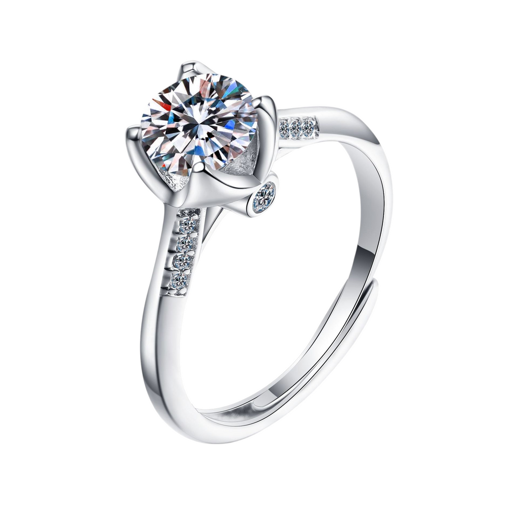 Hayesaura | Flower Bud Classical Four-Prong Moissanite Wedding Ring