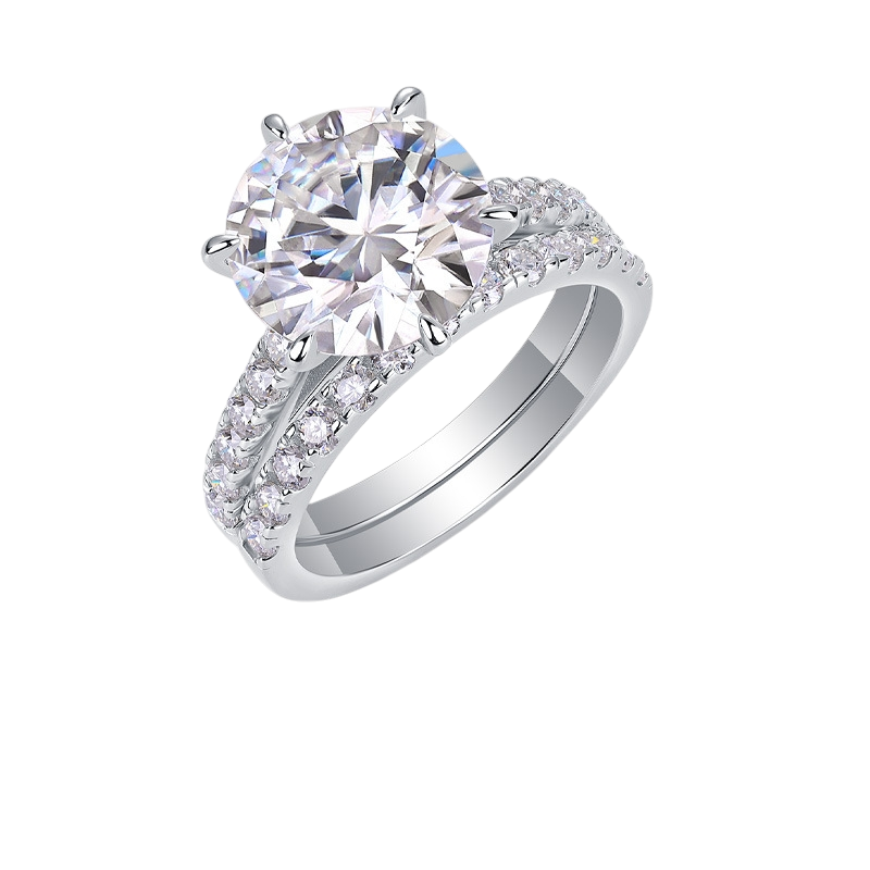 Hayesaura | Euro-Chic Stackable Moissanite Proposal Ring | Minimalist