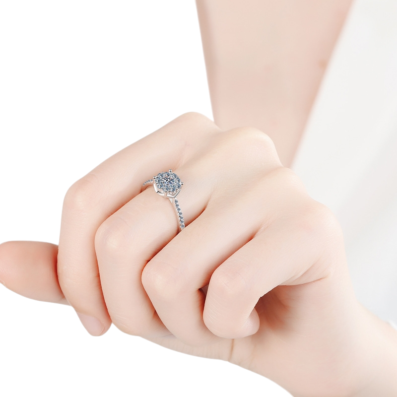 Hayesaura | Minimalist Delicate High-Cold Moissanite Stacking Band