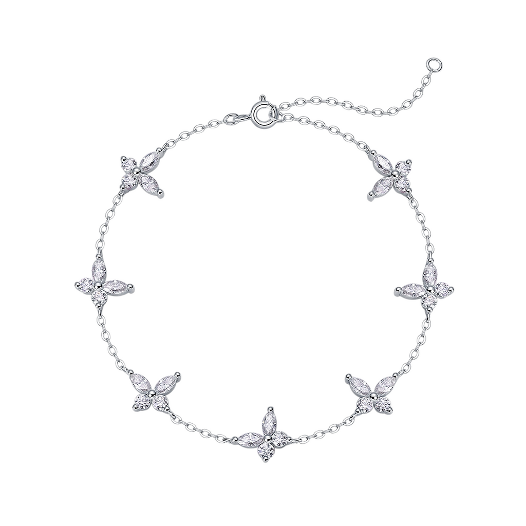 Hayesaura | Coquette Romance 18K Plated Clover Adjustable Moissanite Bracelet | High-Cold Luxury Gift