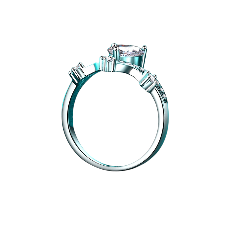 Hayesaura | Clean Fit Elegant Heart V-Shape Moissanite Ring | Modern Romance Promise Ring