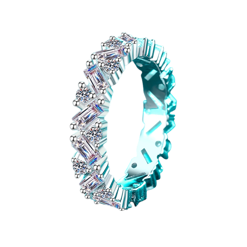 Hayesaura | Beveled Radiant Cut High-Cold Moissanite Eternity Band