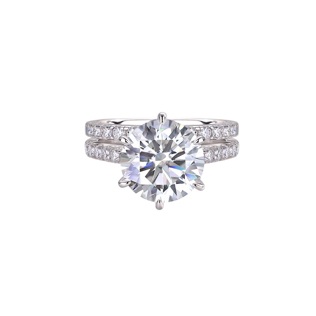 Hayesaura | Euro-Chic Stackable Moissanite Proposal Ring | Minimalist