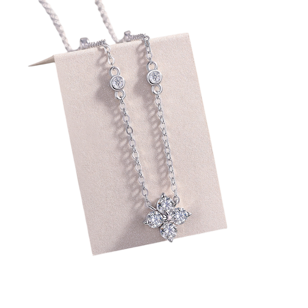 Hayesaura | Art Deco 18K White Gold Plated Geometric Clover | Vintage Glamour Bridal Pendant