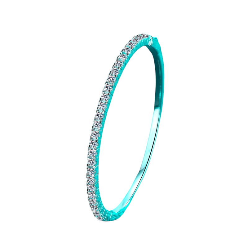 Hayesaura | Clean Fit 18K Plated Minimalist Moissanite | Office Siren Daily Commute Bracelet