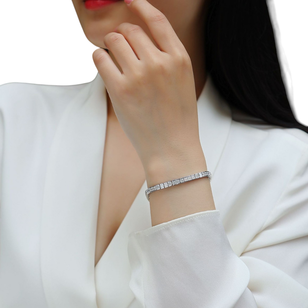 Hayesaura | Unisex Platinum-Plated Classic Moissanite Tennis Bangle | Old Money Quiet Luxury Piece