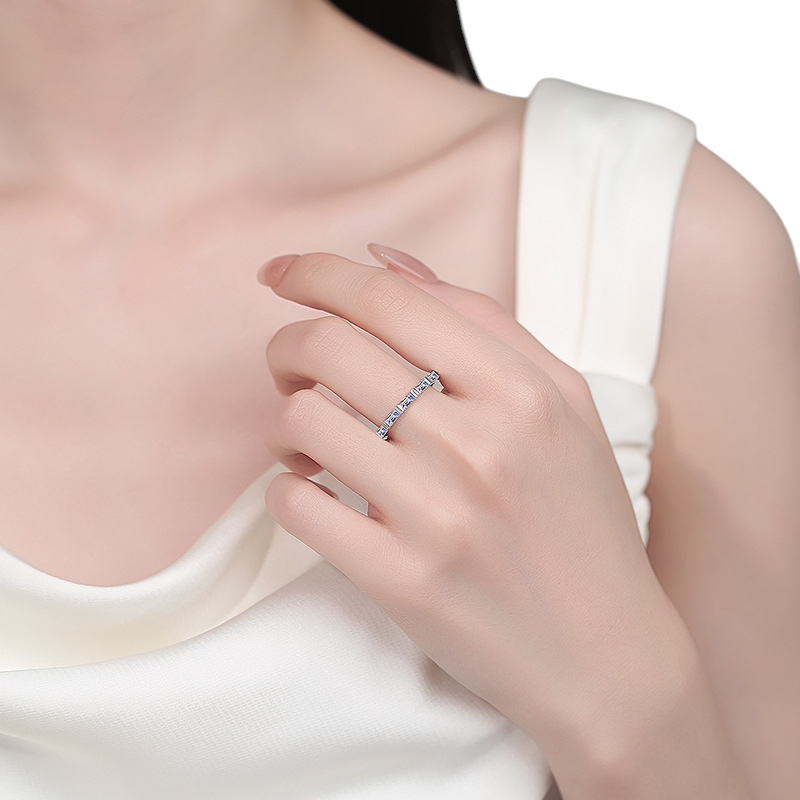 Hayesaura | Quiet Luxury Rectangular Bamboo Joint Moissanite Band | Old Money Stacking Ring
