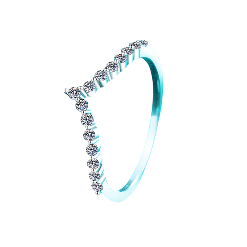 Hayesaura | Delicate V-Shaped Minimalist High-Cold Moissanite Chevron Ring