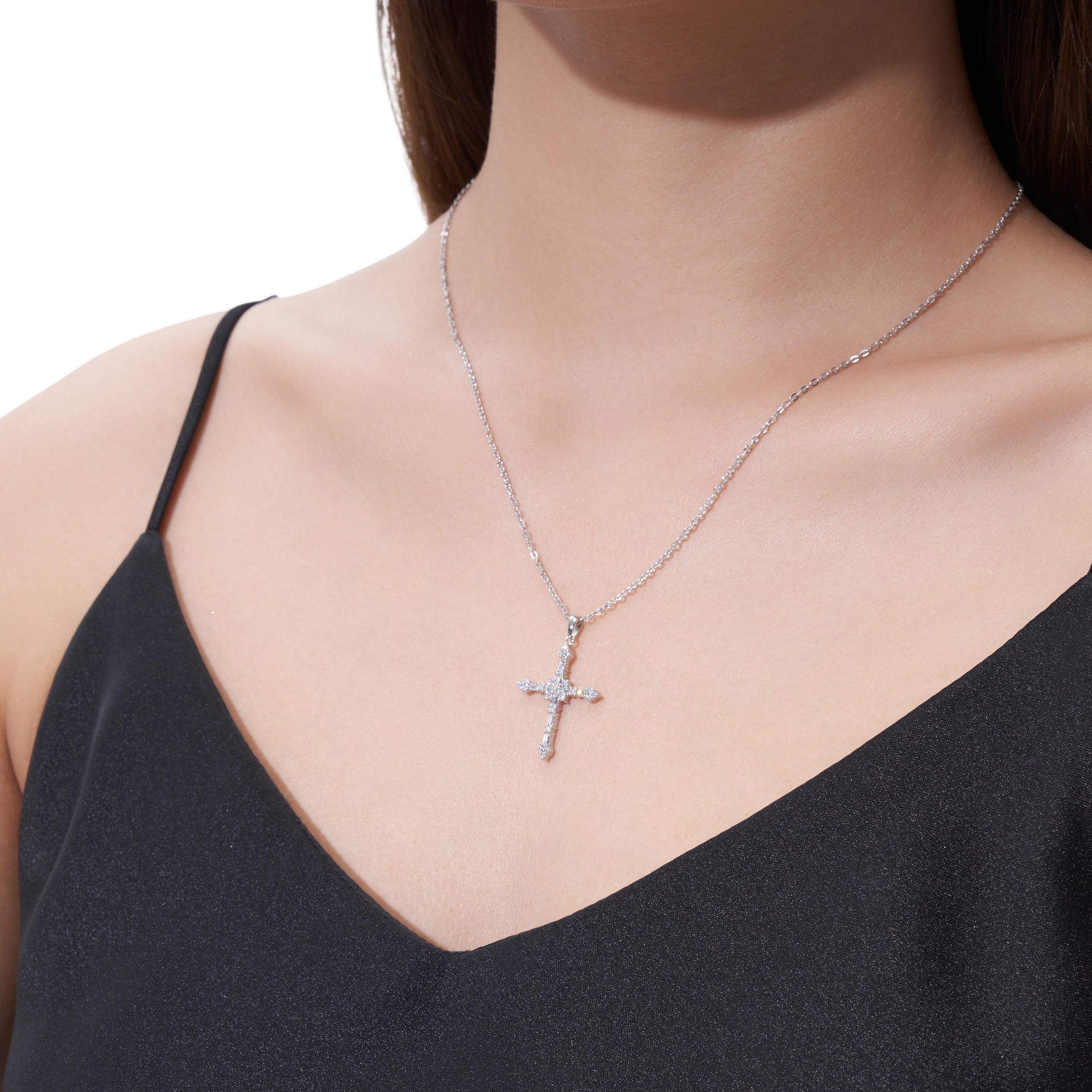 Hayesaura | Vintage Grunge 18K Plated Cross Moissanite | Hip-Hop Retro Clavicle Chain
