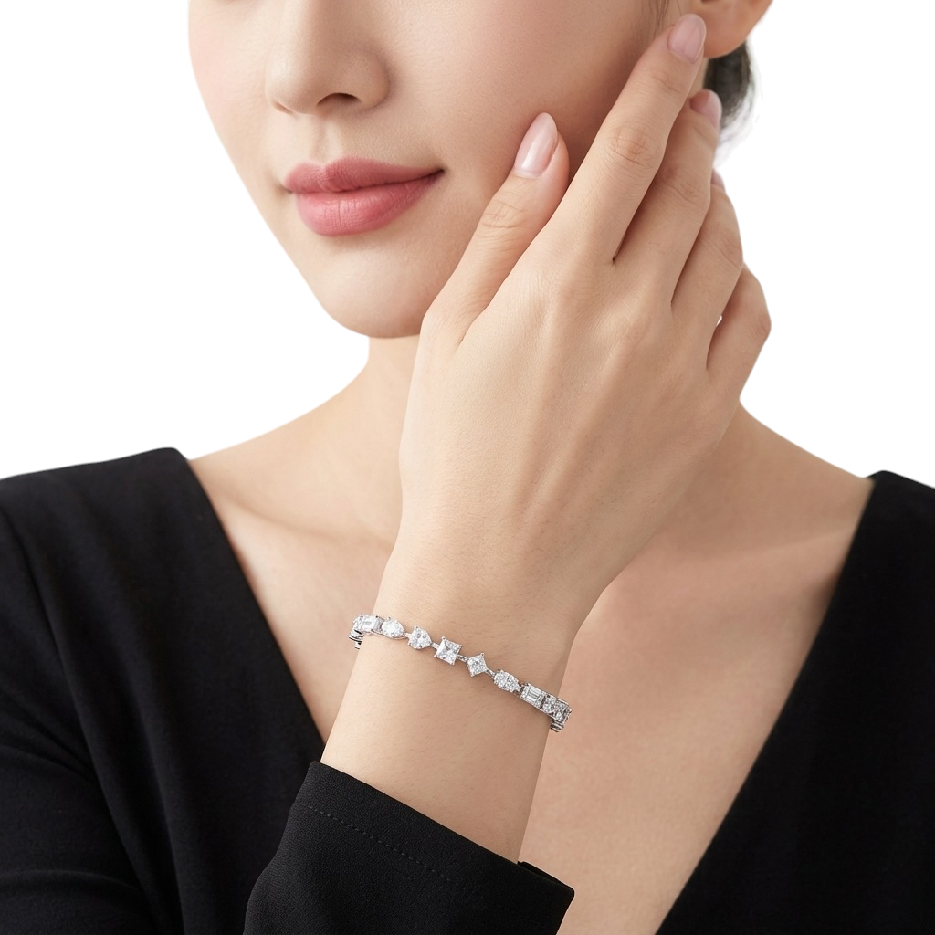 Hayesaura | Romantic Parisian 18K Plated Pear-Cut Moissanite Tennis Bracelet | Clean Fit Bridal Essential