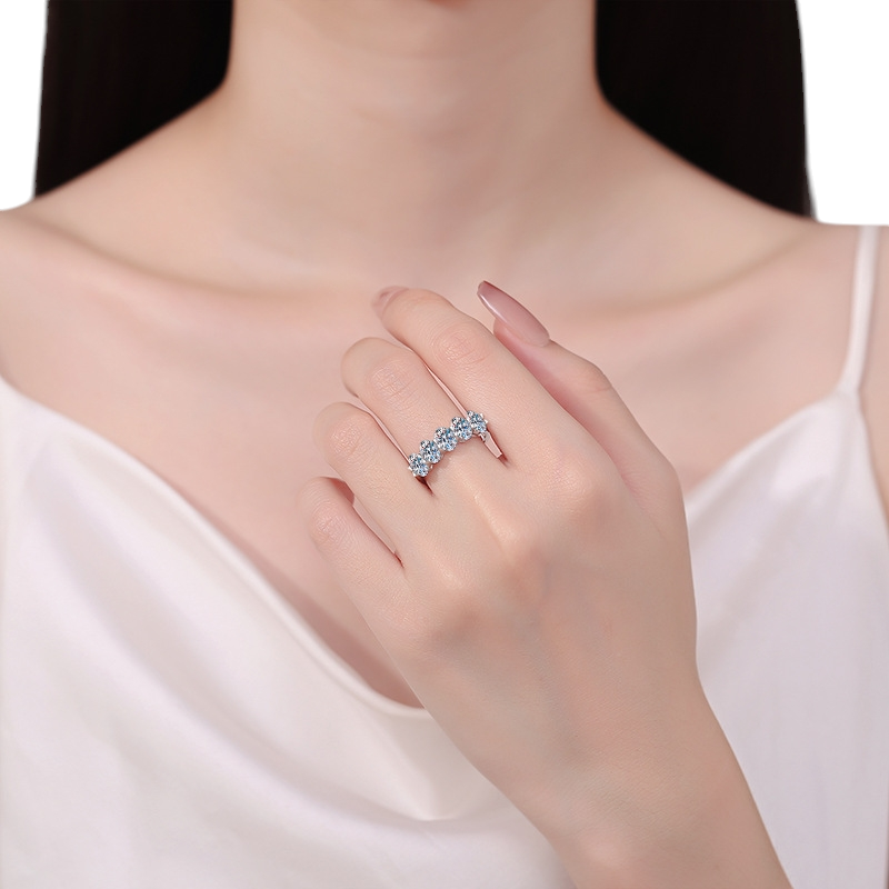 Hayesaura | Clean Fit 18K Plated Oval Cut Moissanite Row Band | Office Siren Daily Minimalist Ring