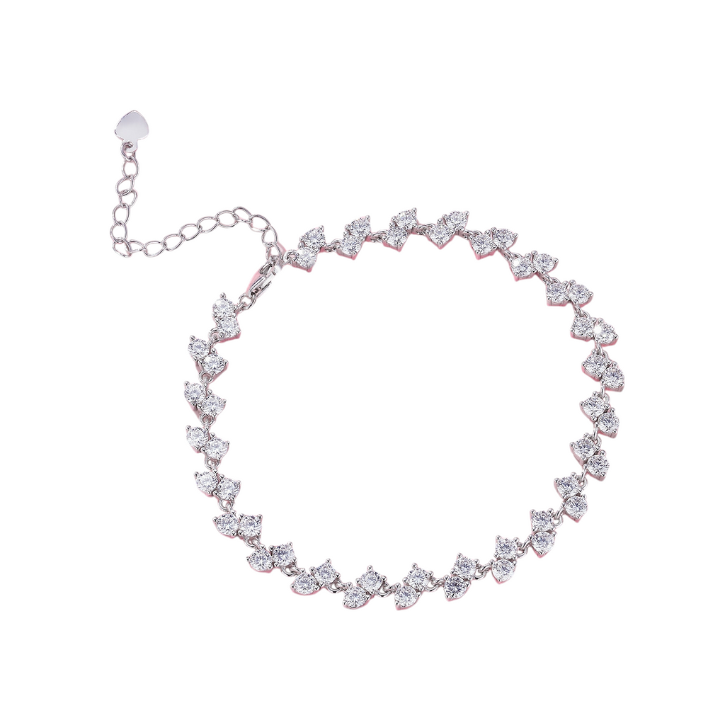 Hayesaura | triangle Brilliant Solitaire 18K Plated Moissanite Chain | Clean Fit Office Daily Commute