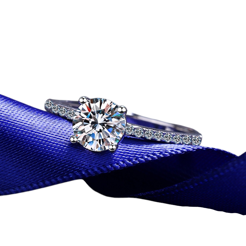 Hayesaura | Crown Four-Prong Brilliant Moissanite Solitaire Wedding Ring