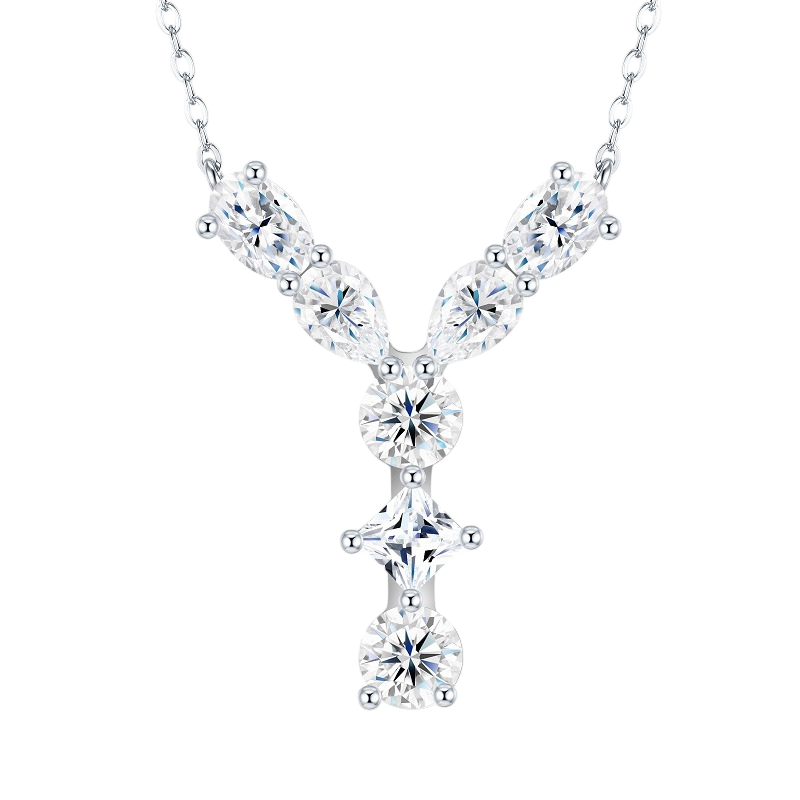 Hayesaura | Street Hip-Hop 18K Plated D-Color Moissanite 26 Initial Letters Necklace | Unisex Avant-Garde Clavicle Chain Statement