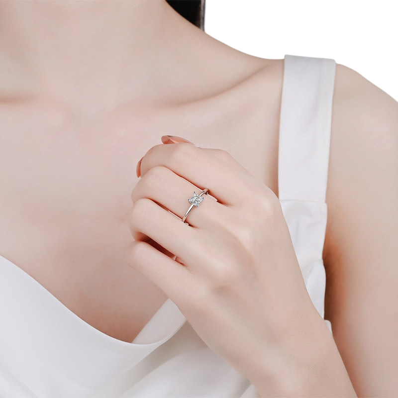 Hayesaura | Princess Square High-Cold Minimalist Moissanite Ring